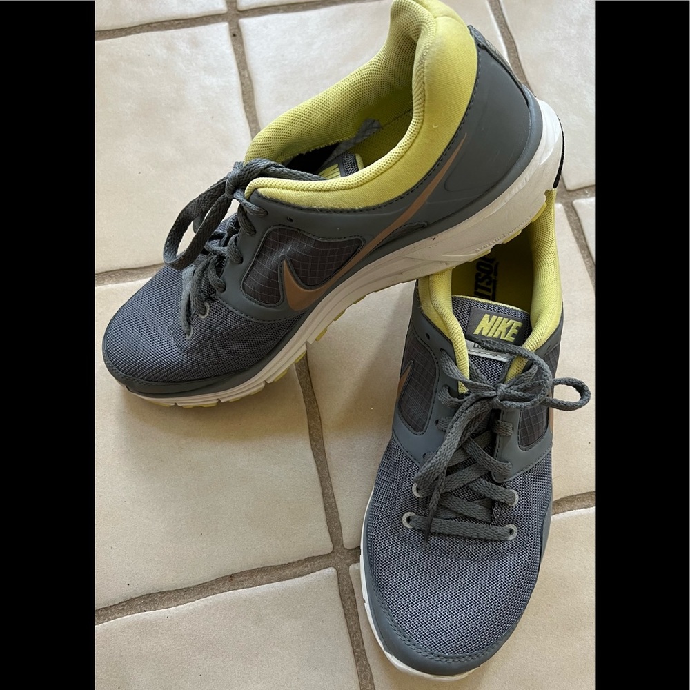 Nike Lunarfly 4